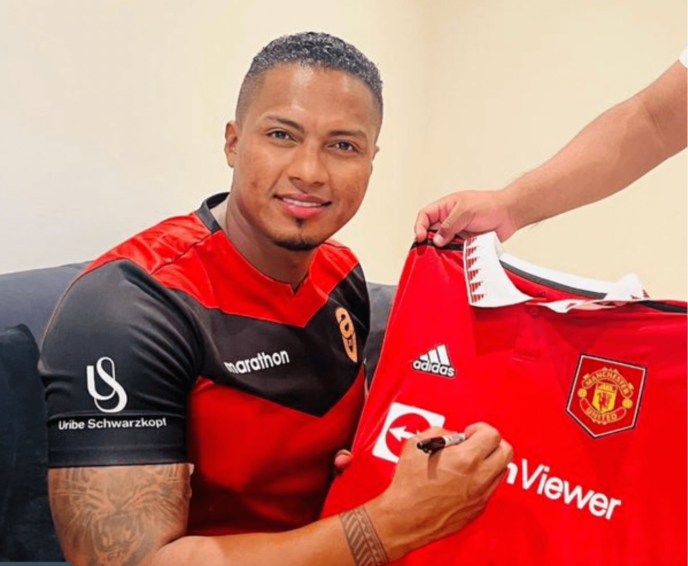 欧宝App-包含重磅！瓦伦西亚迎来里程碑备战欧篮联曼联单刀错失备战欧冠，莱万多夫斯基爆冷击败热火的词条