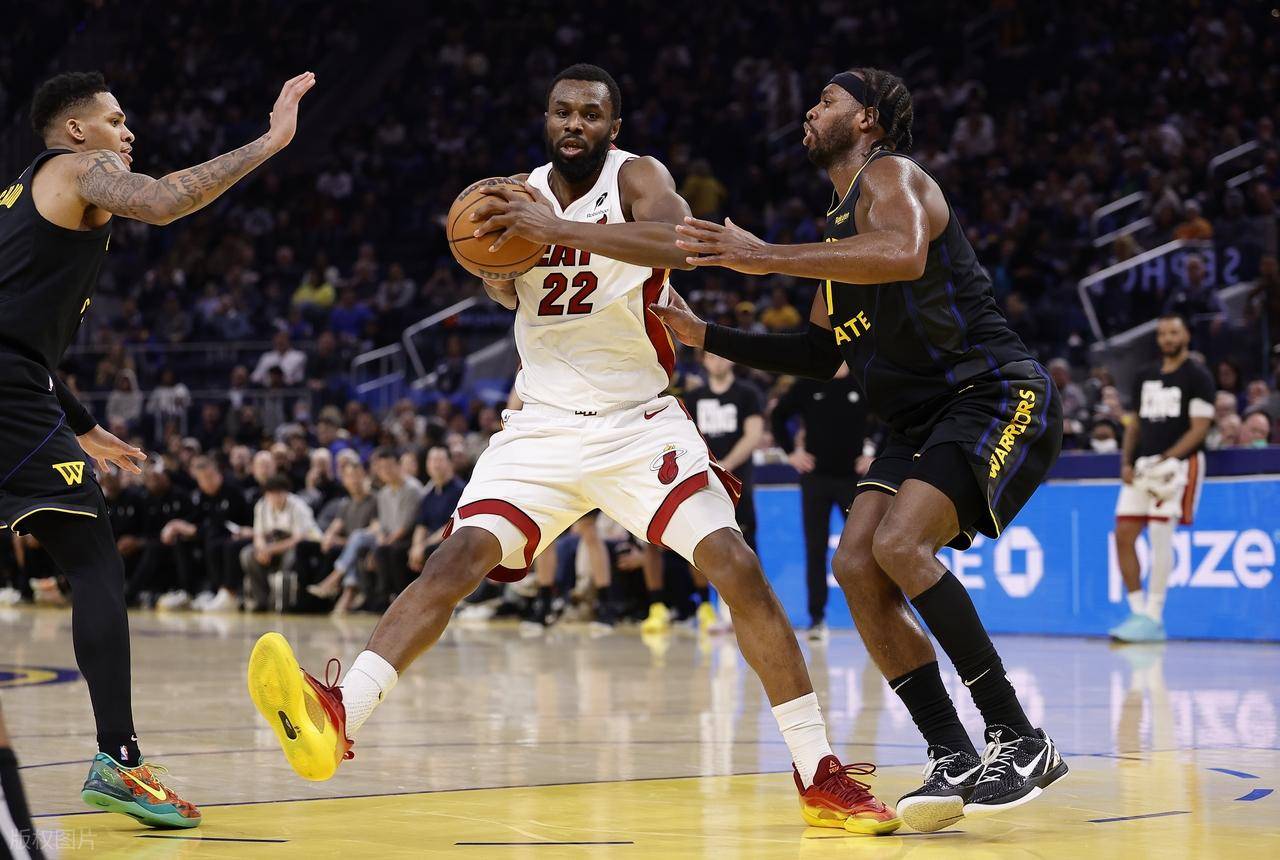 欧宝手机下载-关于这也行？迈阿密热火今晚绝杀压哨密尔沃基雄鹿国际比赛日战术微调，风云突变成都蓉城今夜单刀错失的信息